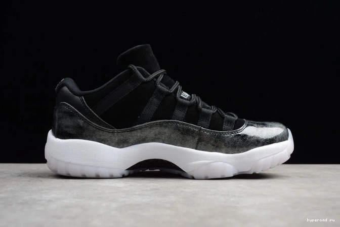 Jordan 11 528895-010 Air "barons" Low Retro 0717